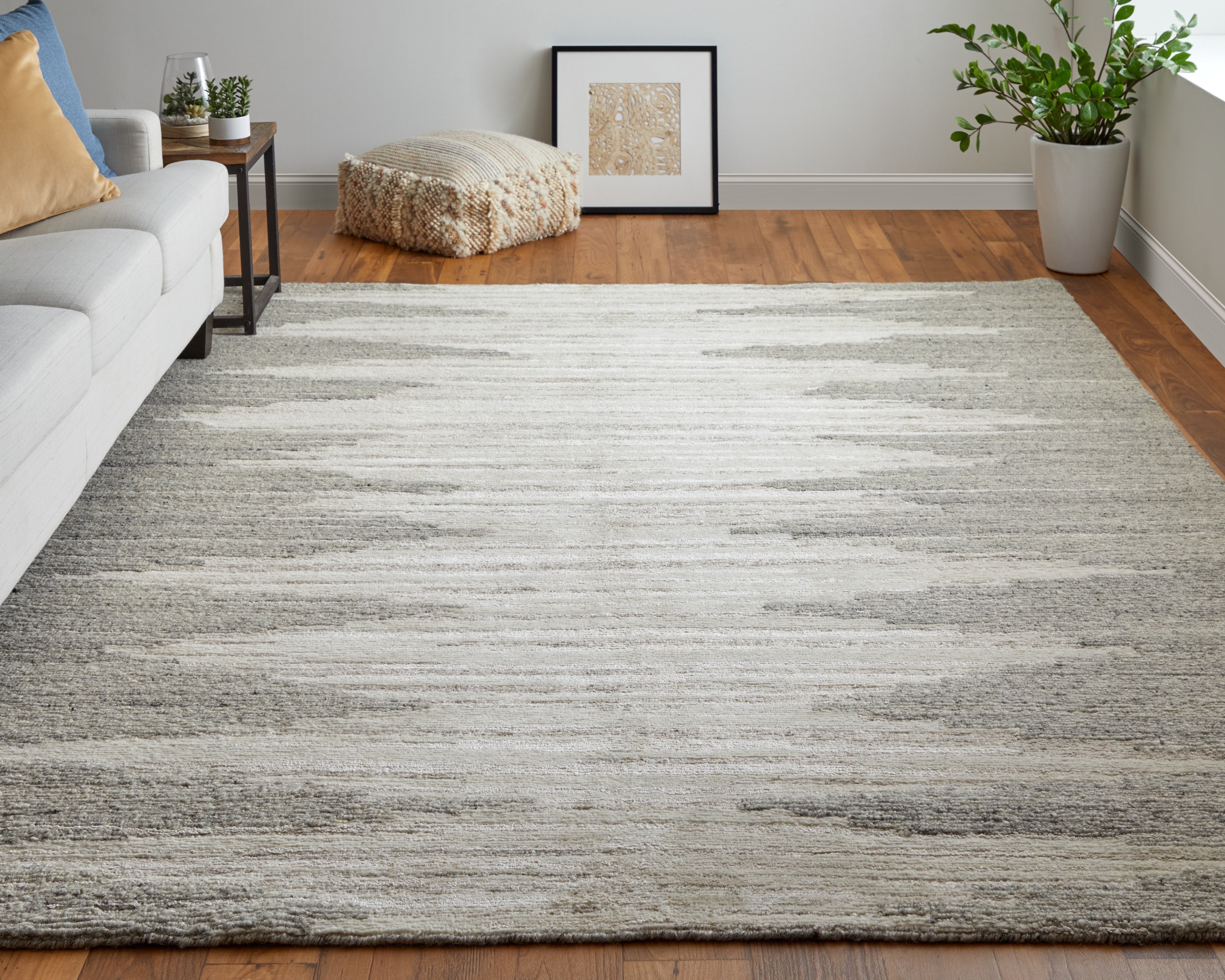 Navaro Modern Gradient & Ombre - Ivory/Tan Area Rug