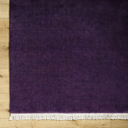 Mesmerizing Solid Dark Plum Hand Loomed Wool Area Rug