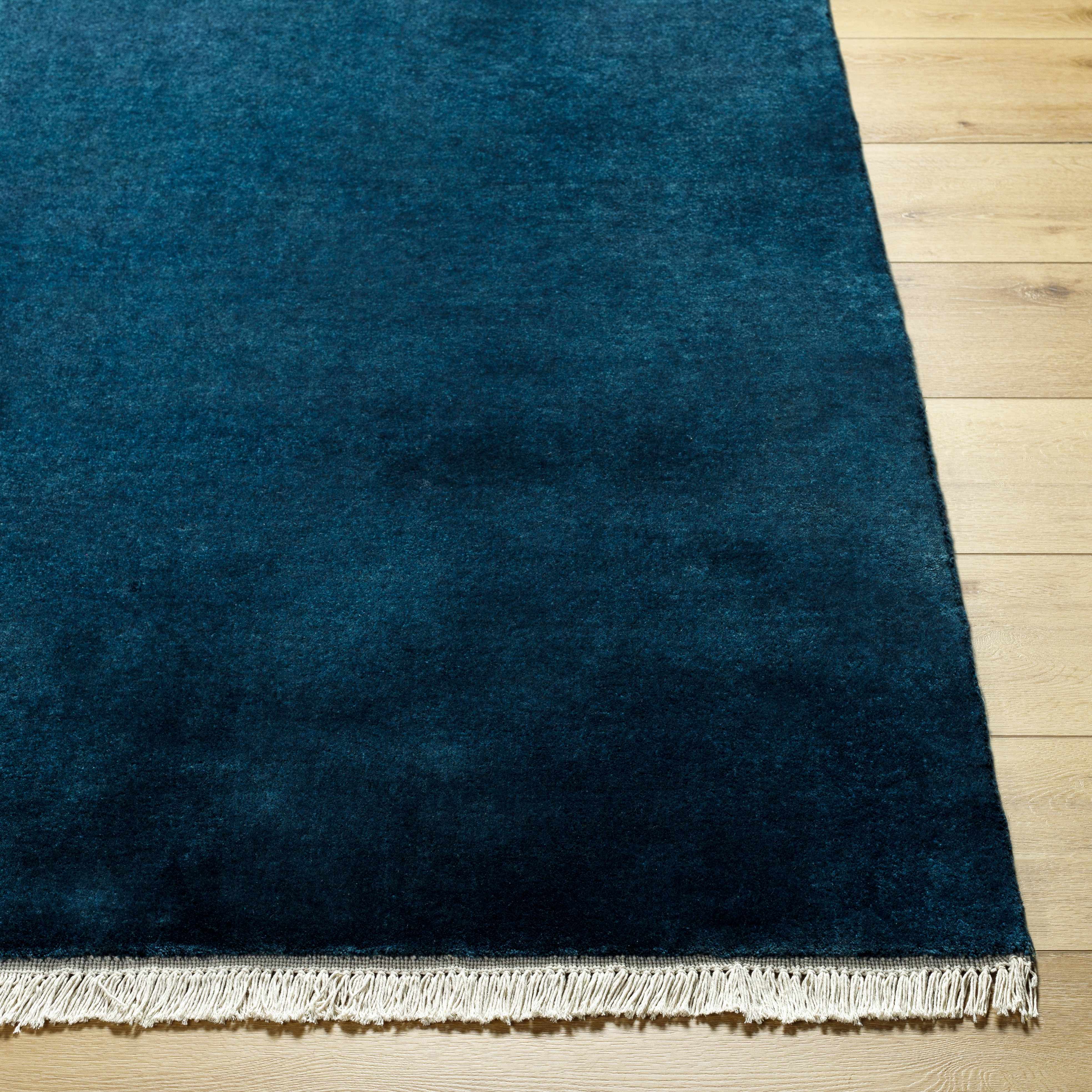 Glamorous Hand Loomed Solid Wool Area Rug