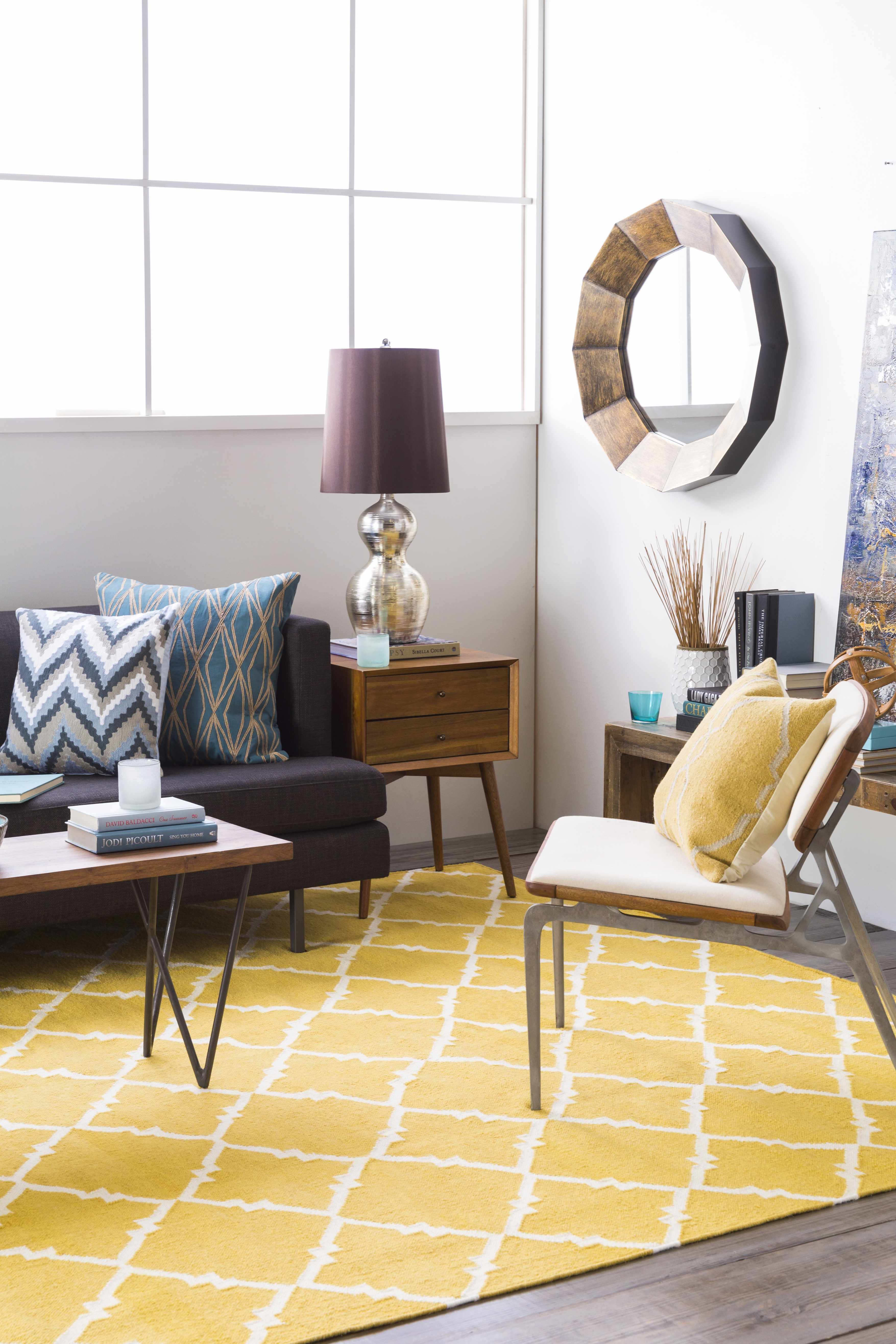The Summit Pouf