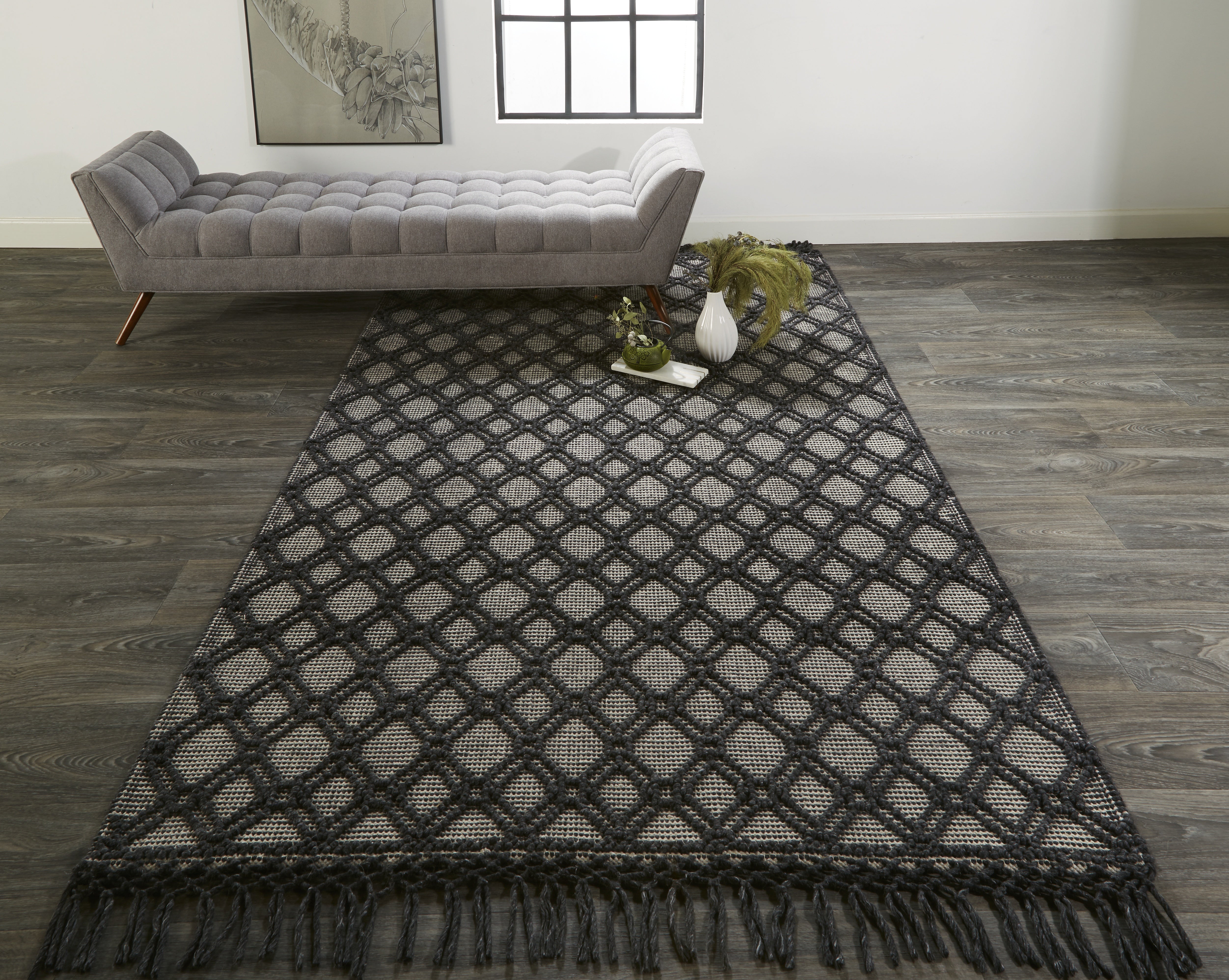 Phoenix Transitional Diamond - Black/Ivory