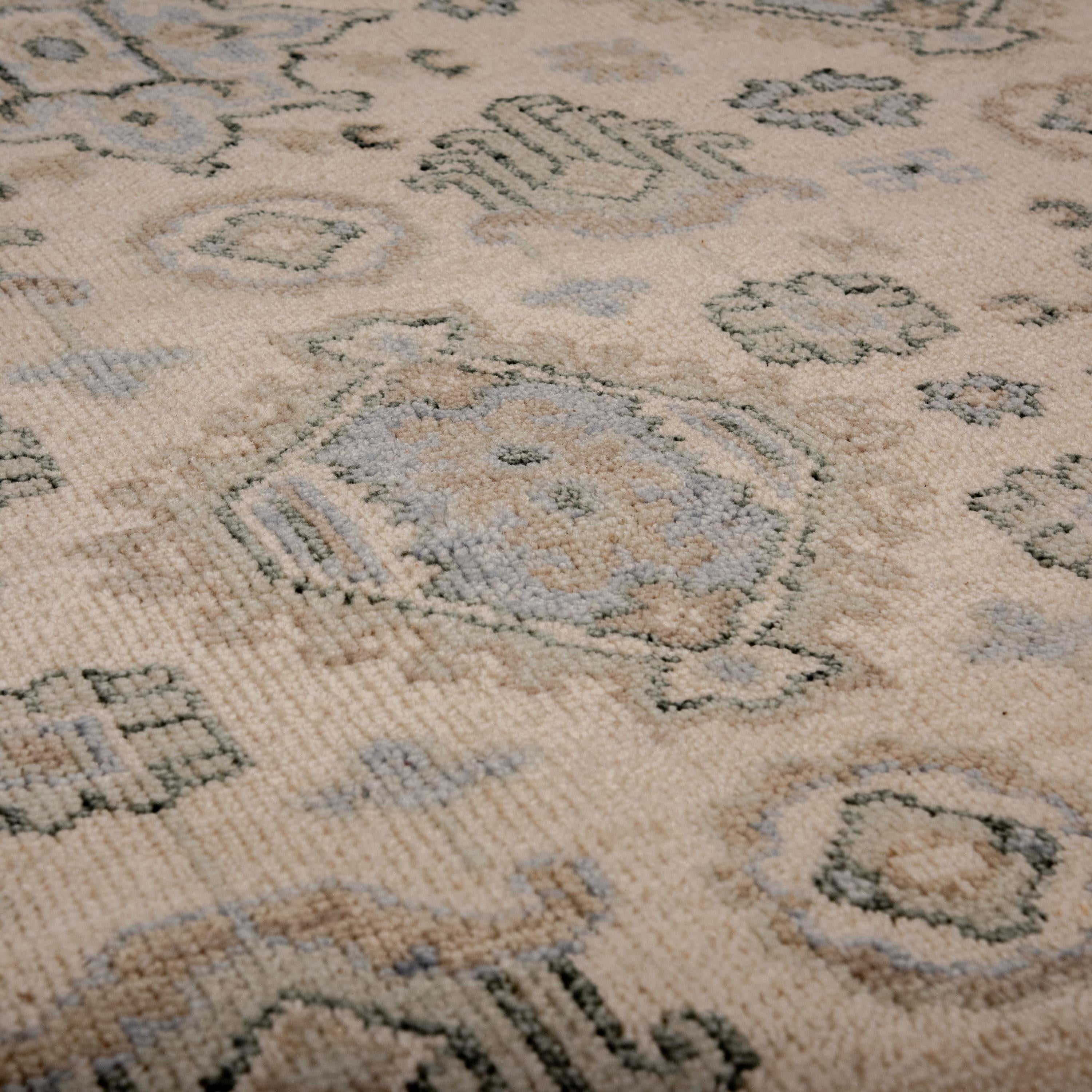 HAL667 Area Rug
