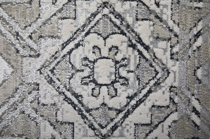 Macklaine Transitional Distressed - Ivory/Silver/Black