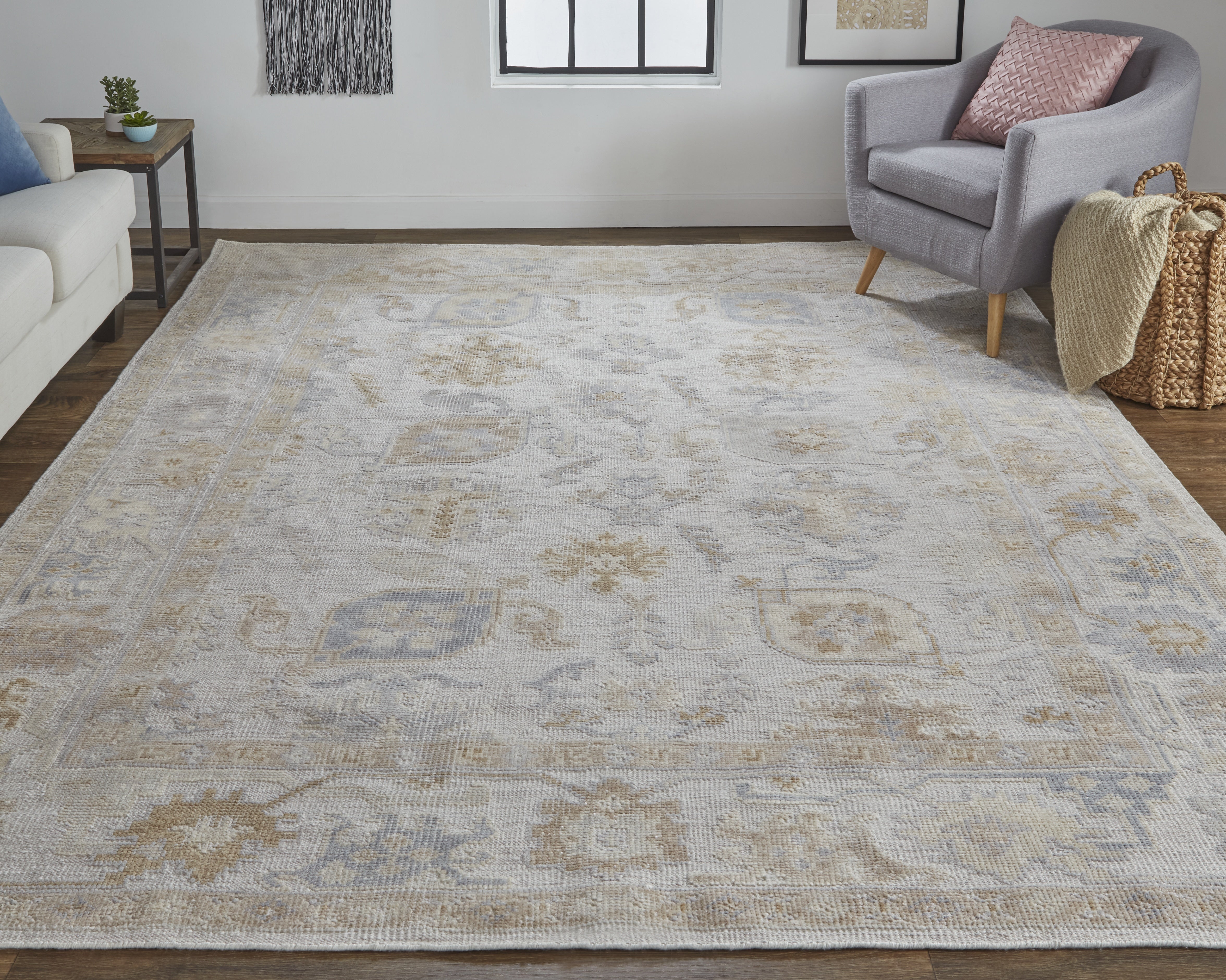 Wendover Transitional Oriental - Ivory/Tan Area Rug