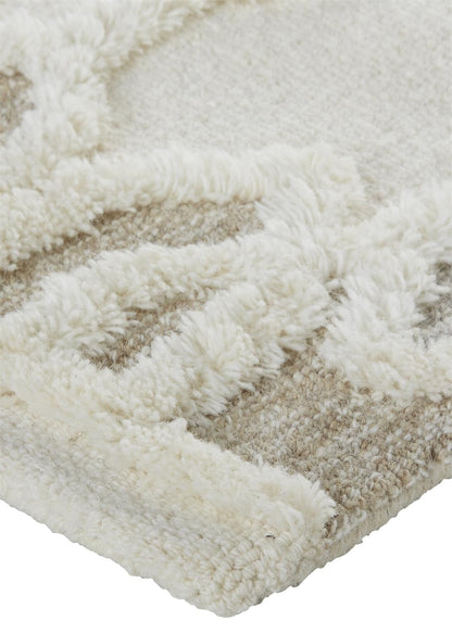 Anica Transitional Trellis & Lattice - Ivory/Tan/Silver Area Rug