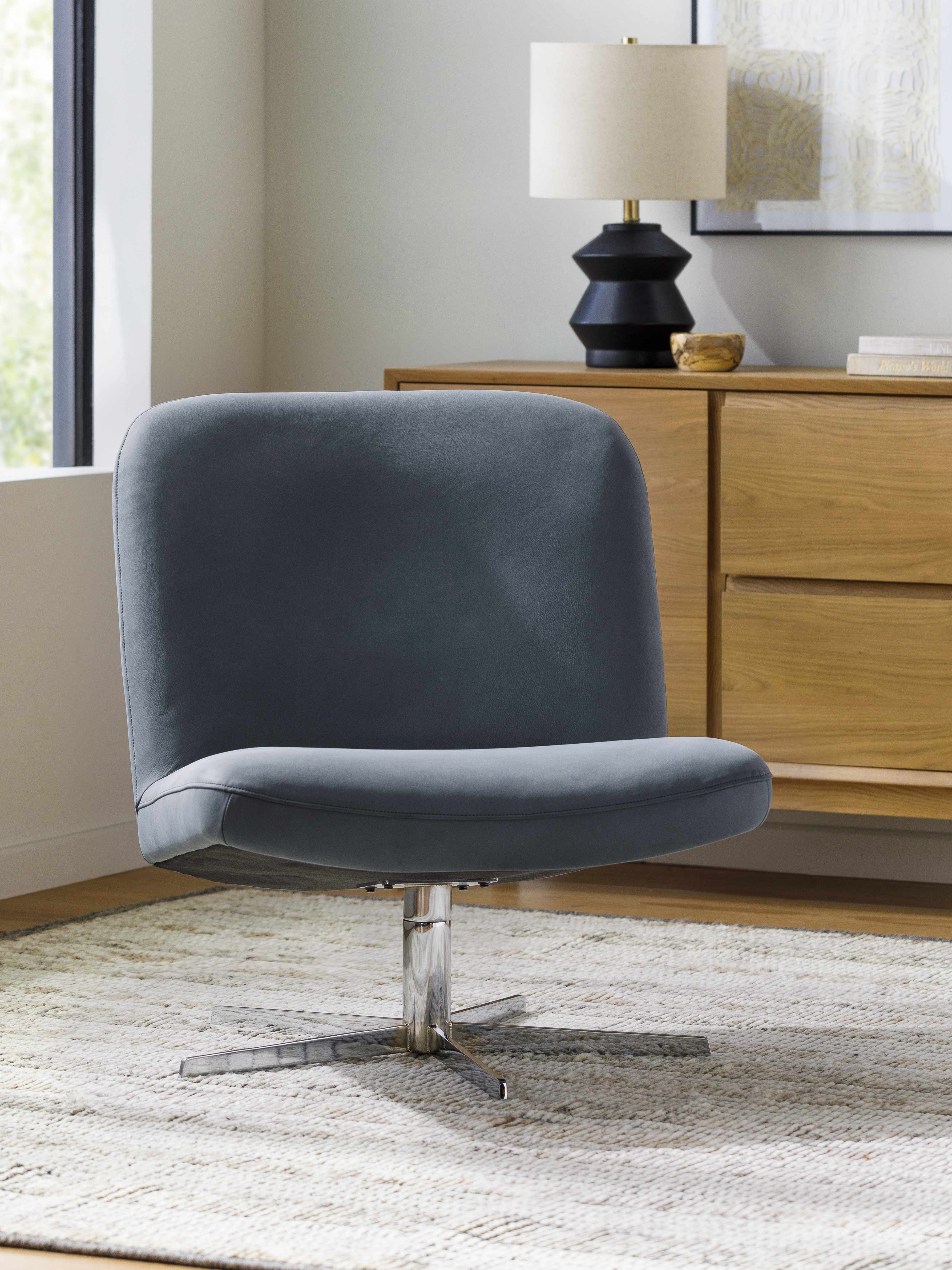 The Kushi Swivel Chair
