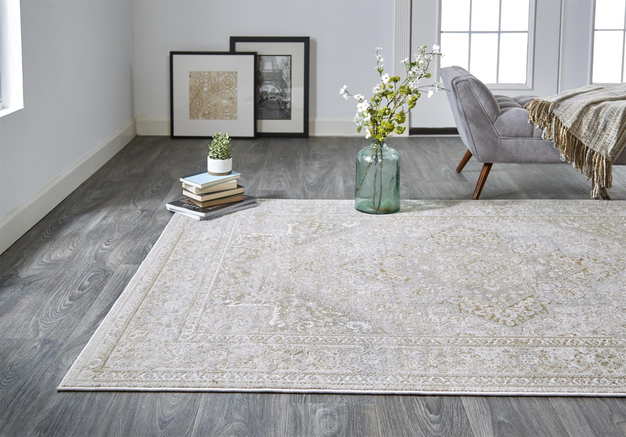 Aura Modern Oriental - Ivory/Gold Area Rug