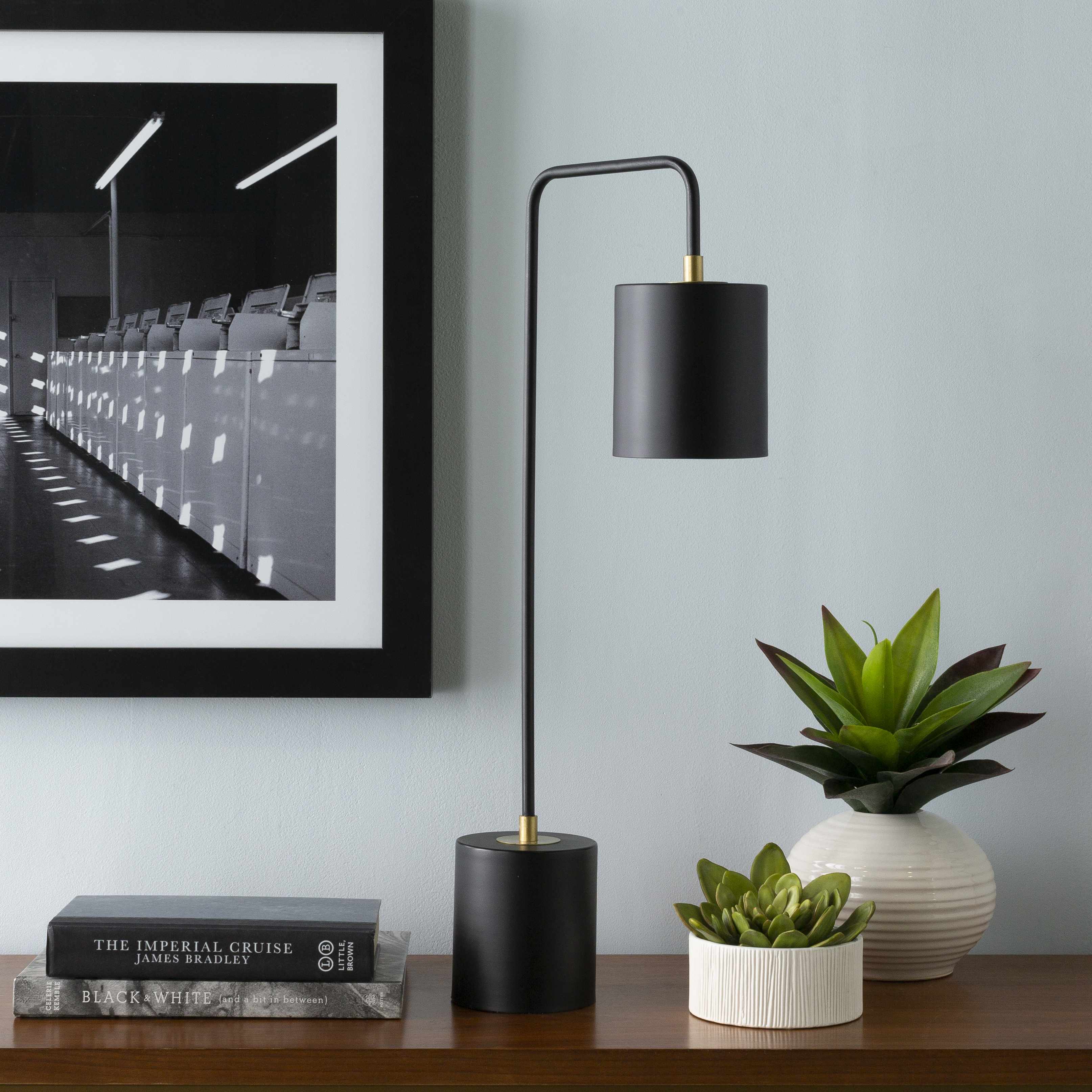 The Fiora Table Lamp