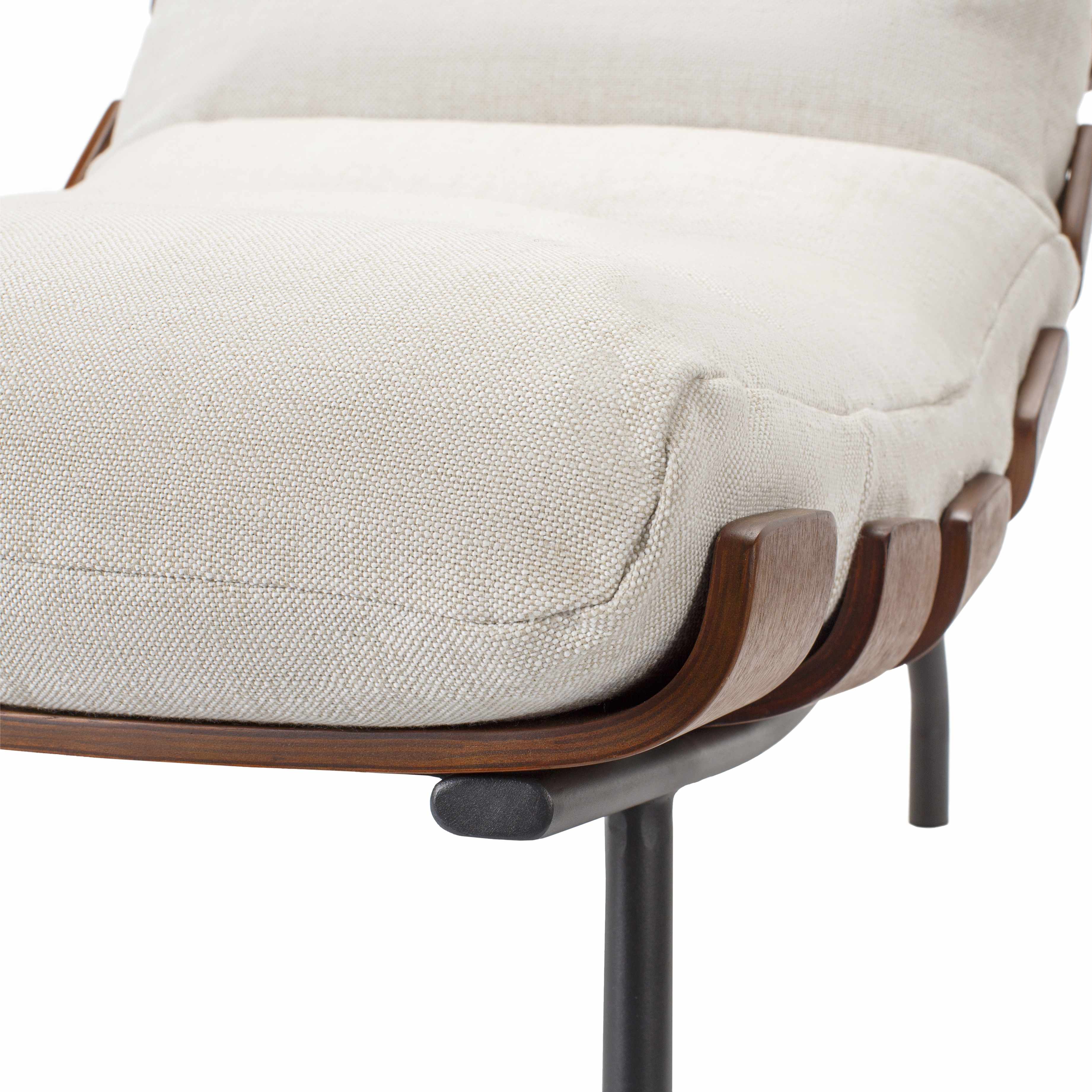 Zaragoza Contemporary Lounger
