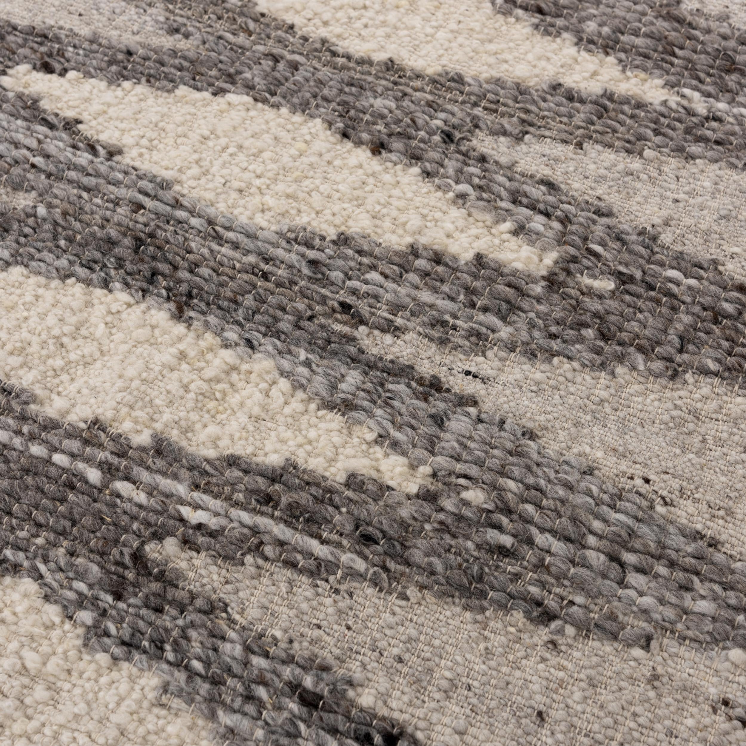 NVA949 Area Rug