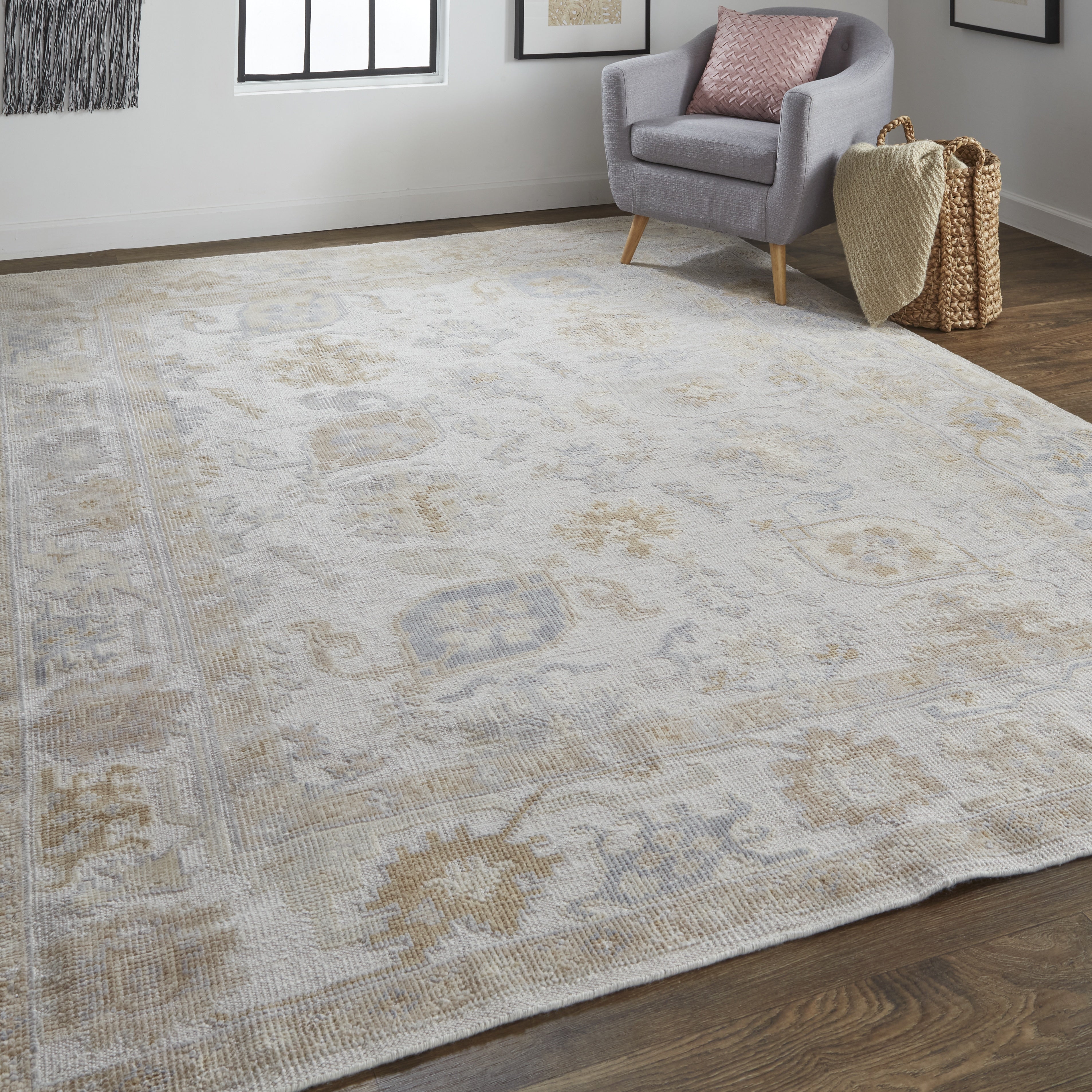 Wendover Transitional Oriental - Ivory/Tan Area Rug
