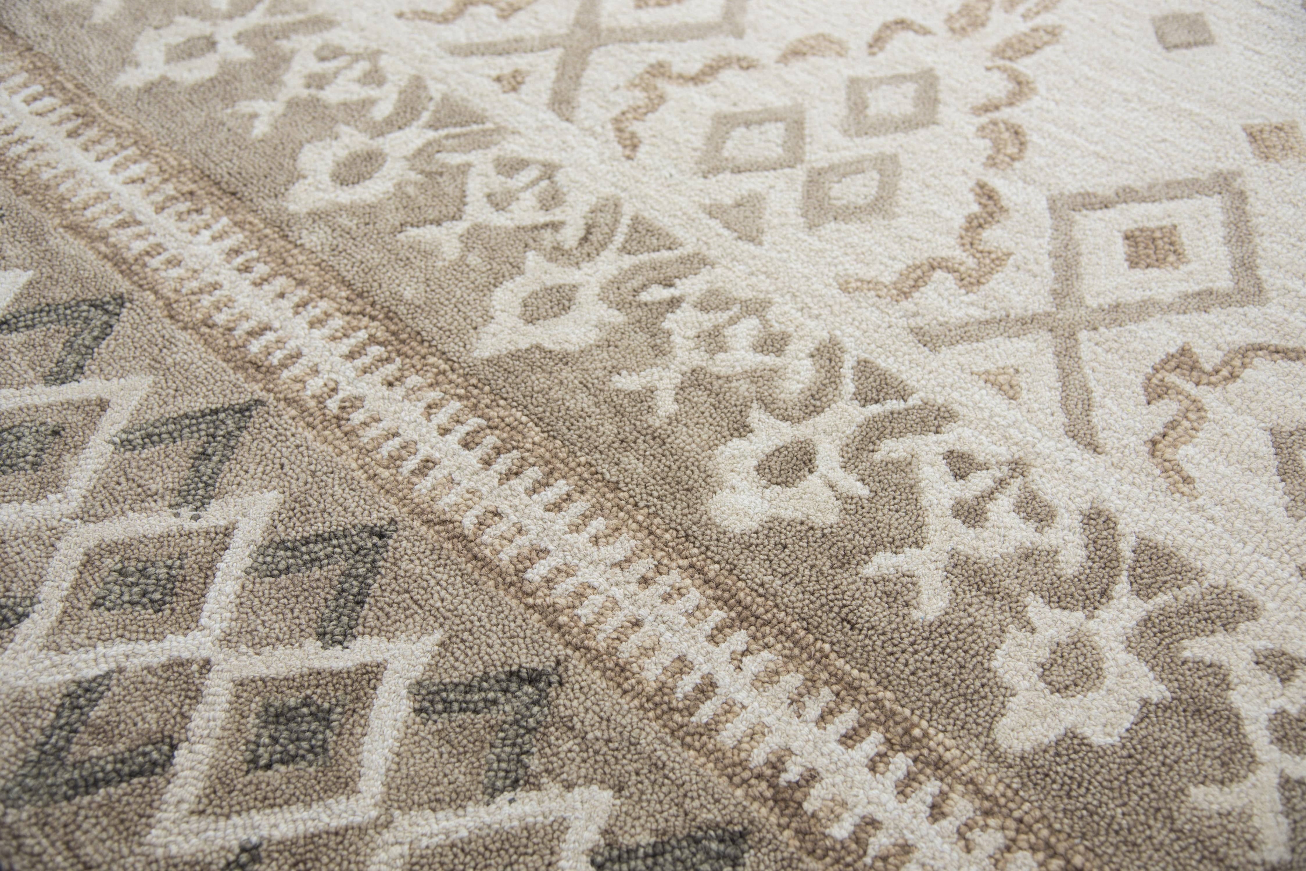 OU934A Area Rug