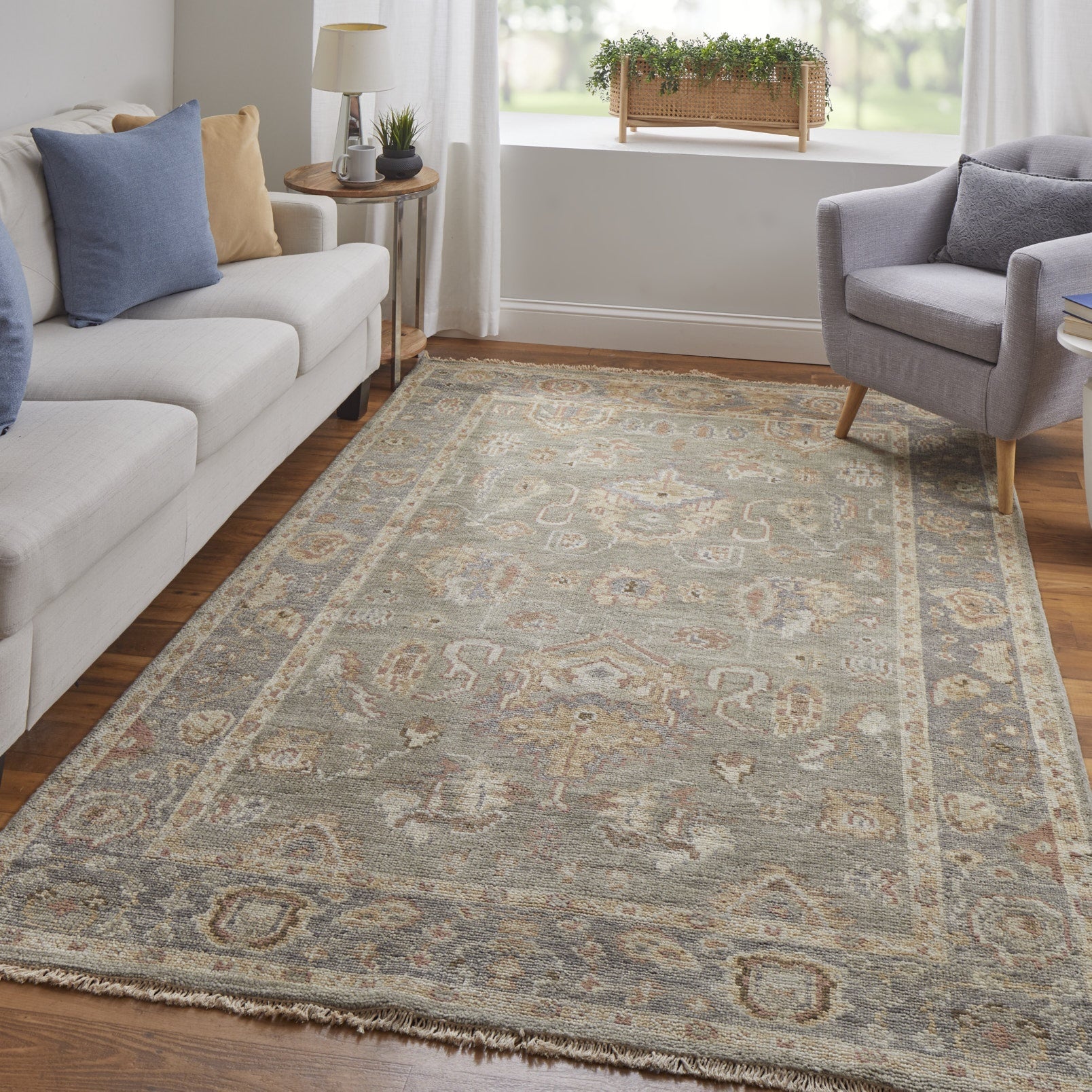 Carrington Traditional Oriental - Gray/Gold/Pink Area Rug
