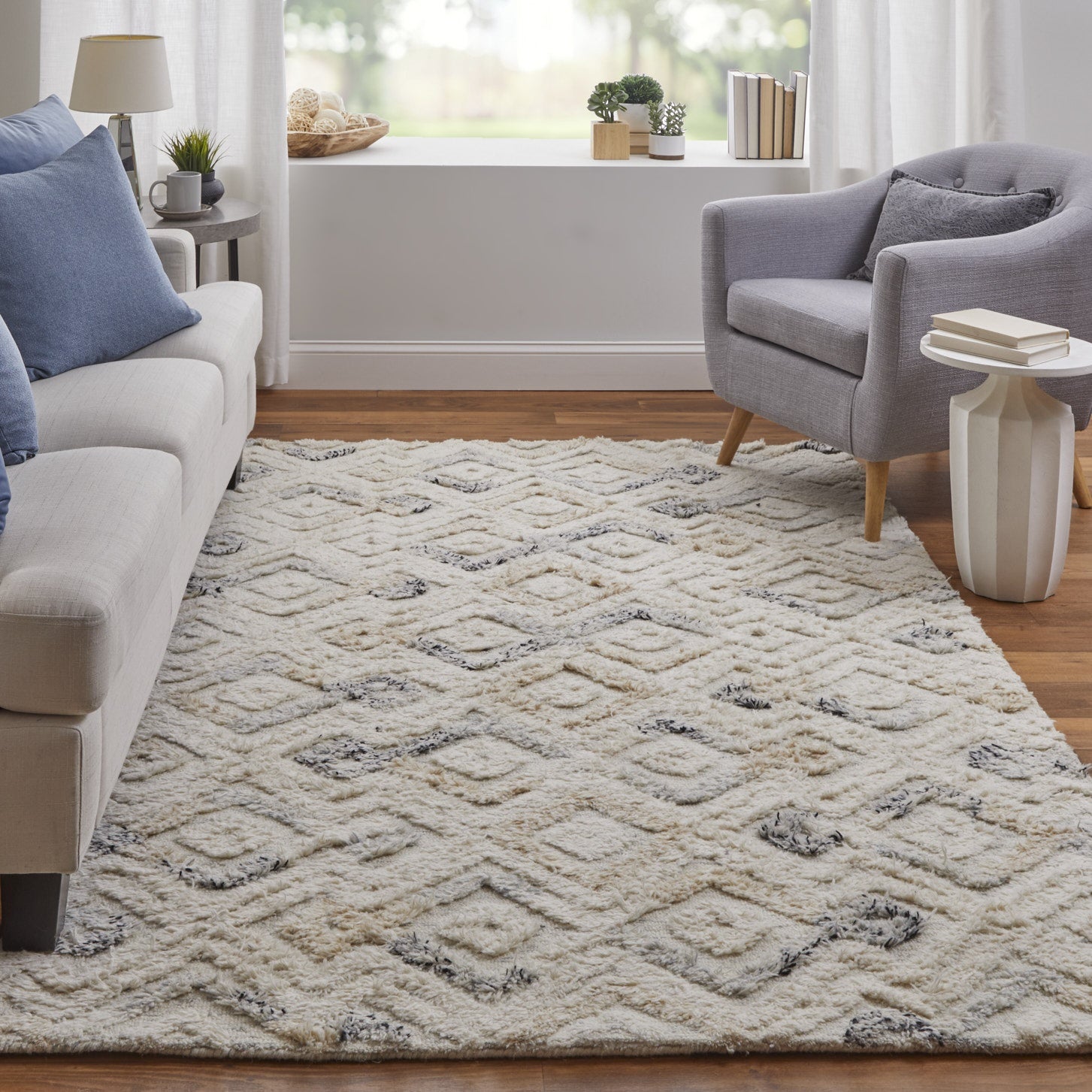 Anica Transitional Moroccan - Ivory/Gray/Black Area Rug