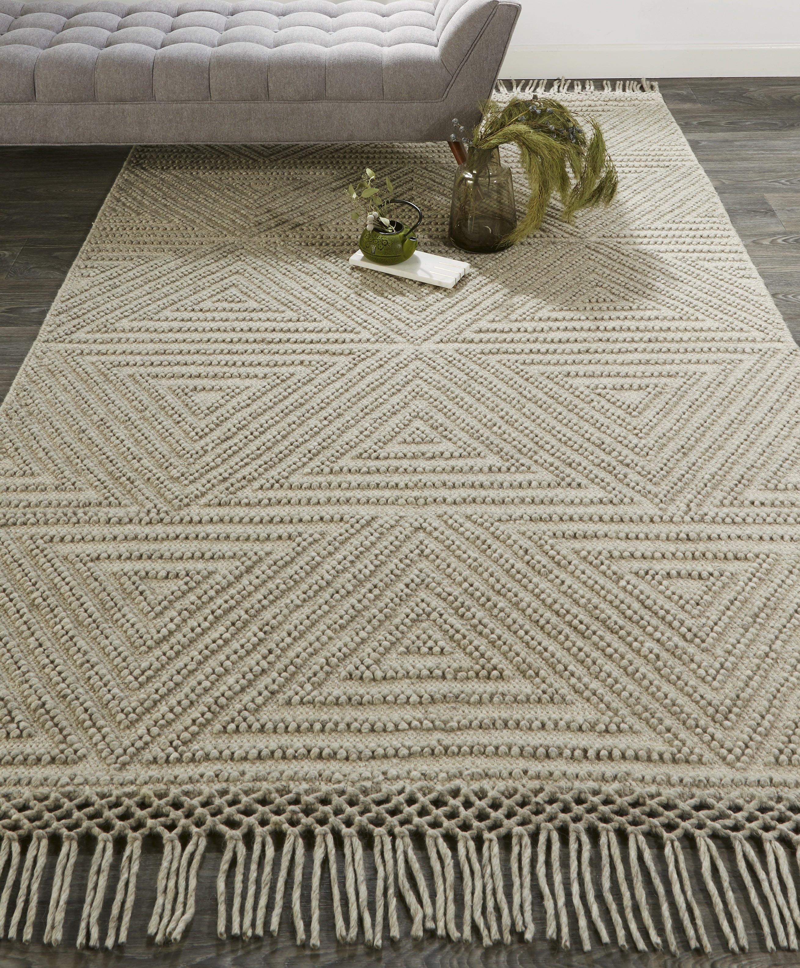Phoenix Transitional Geometric - Tan/Ivory