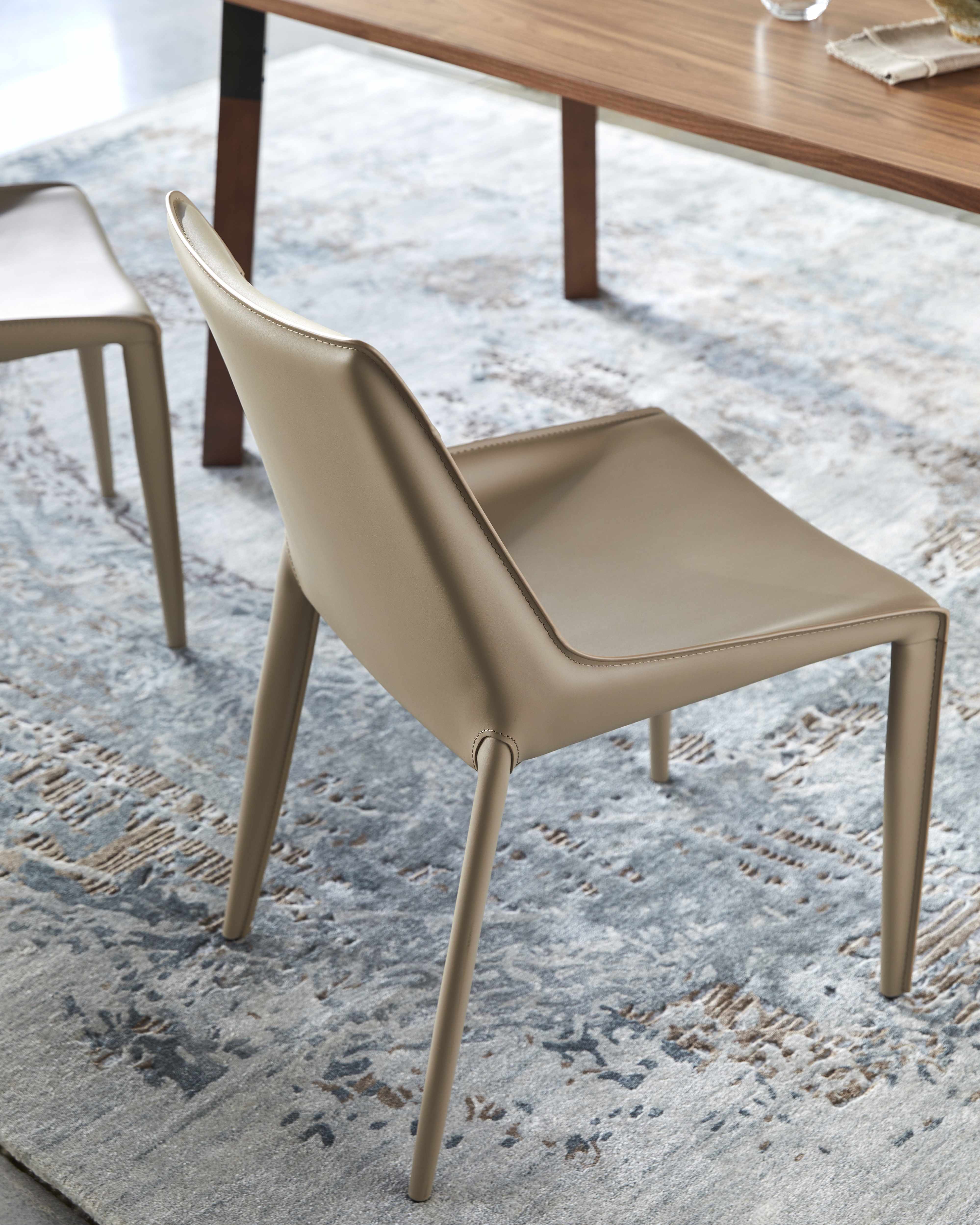 The Rauta Dining Chair