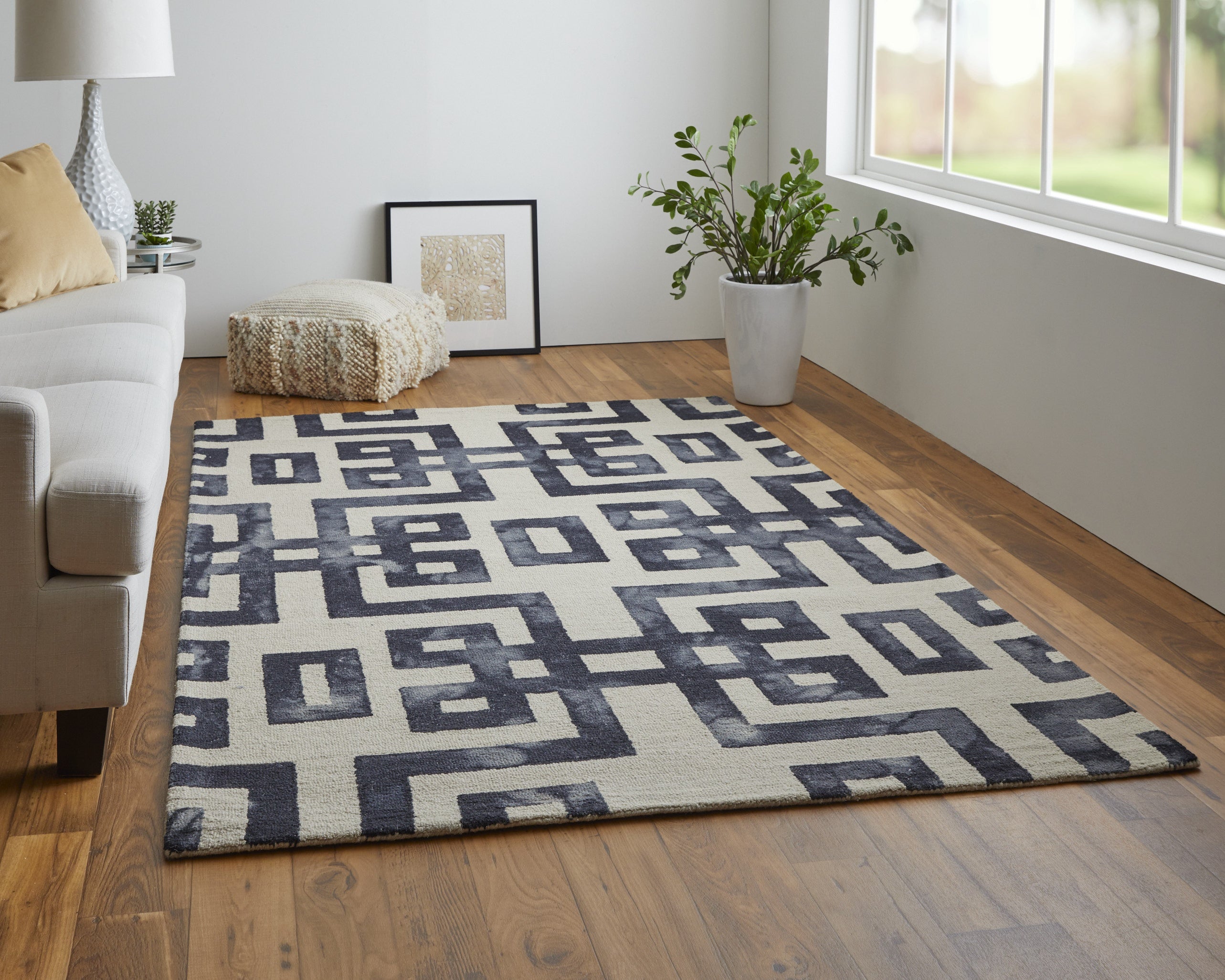 Lorrain Modern Geometric - Ivory/Black Area Rug