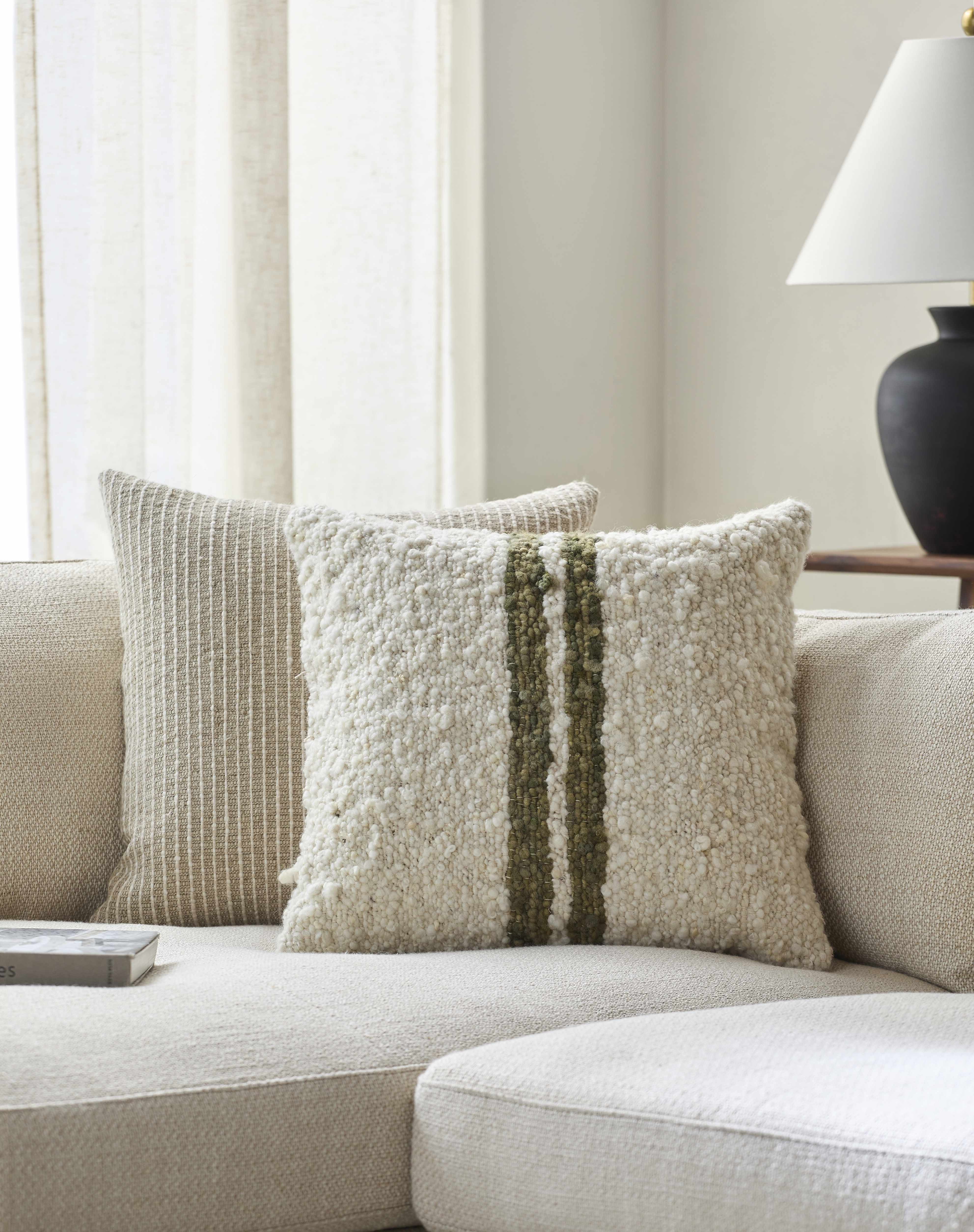 The Sinclair Pillow