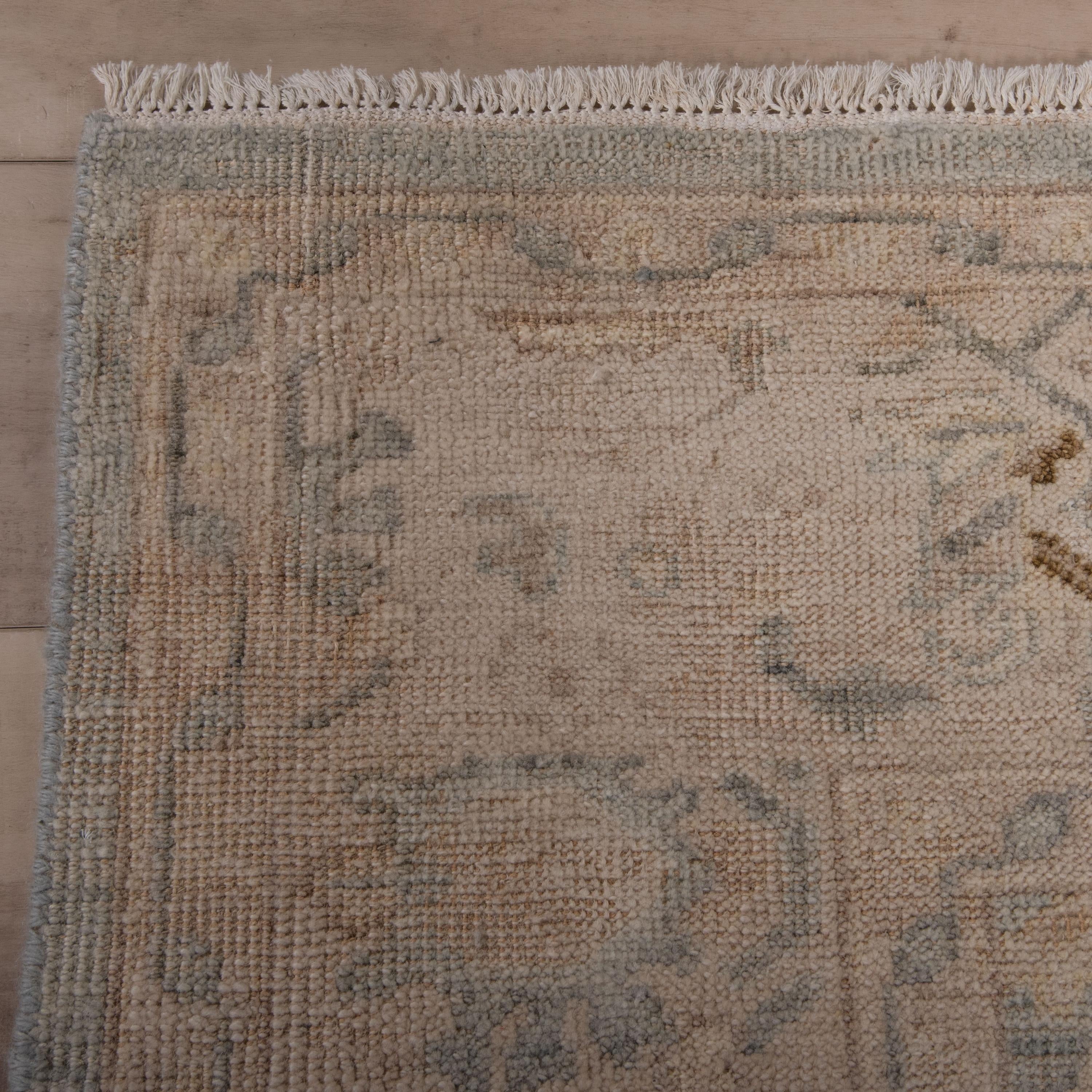 TUS710 Area Rug