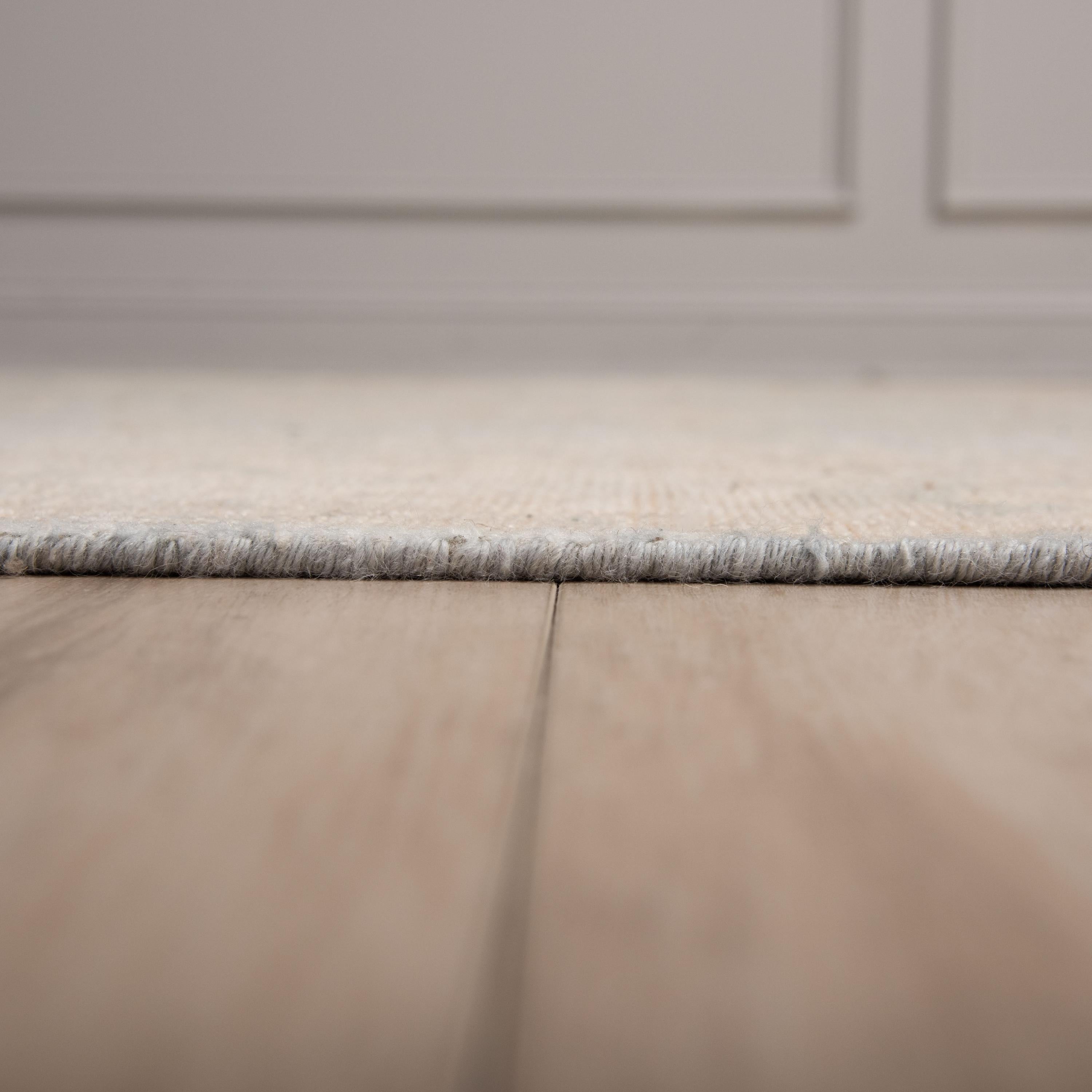 TUS710 Area Rug