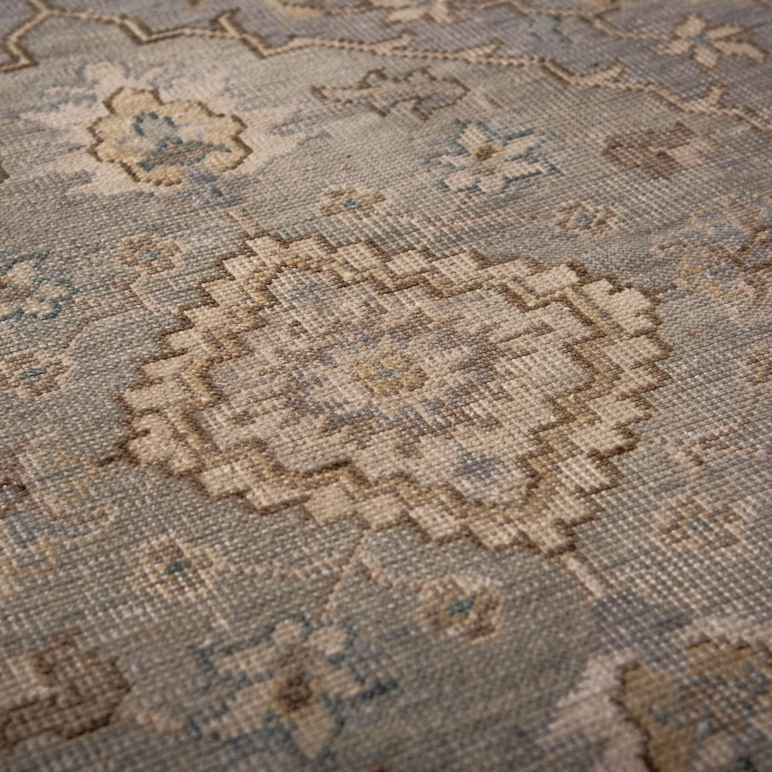 TUS712 Area Rug