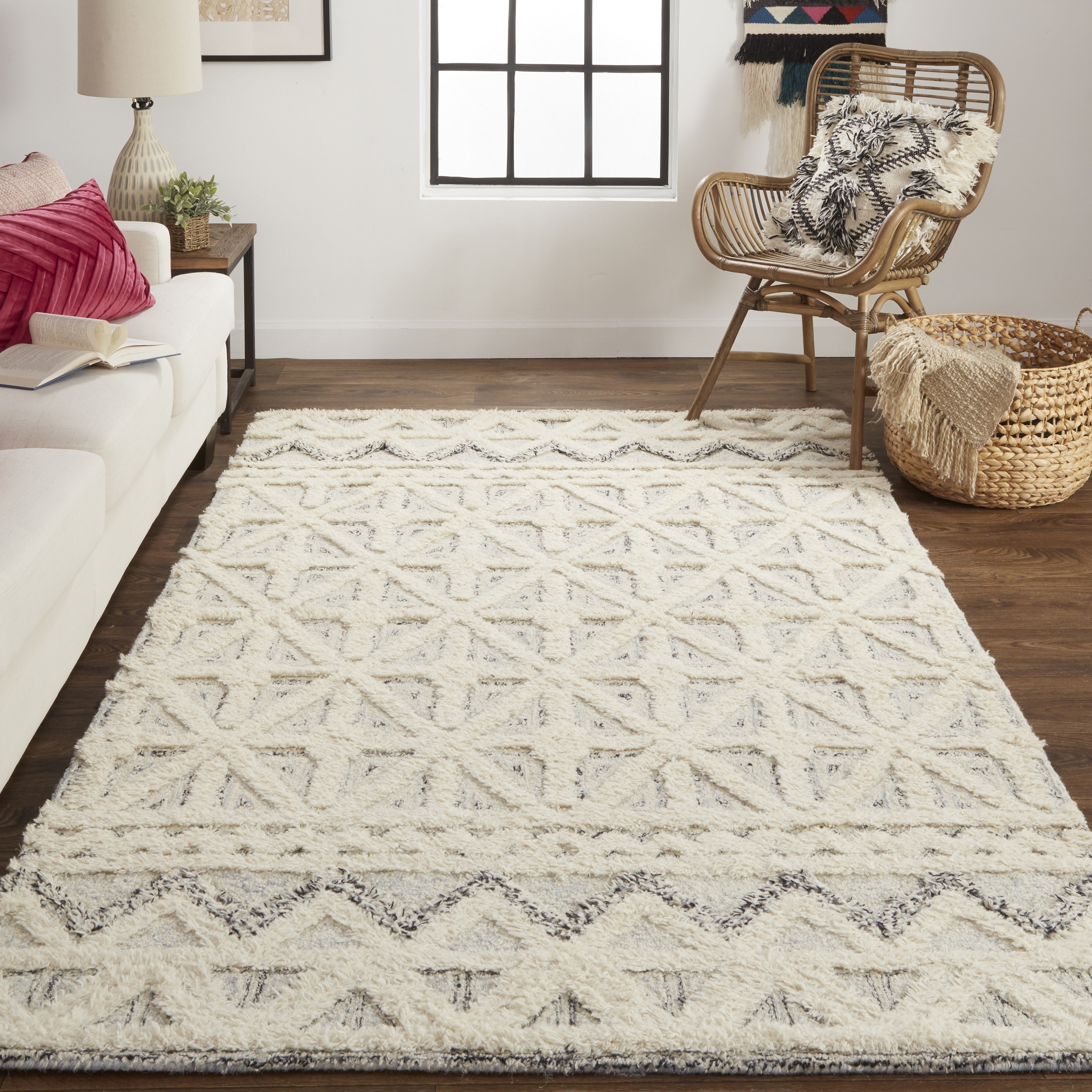 Anica Transitional Geometric - Ivory/Black Area Rug