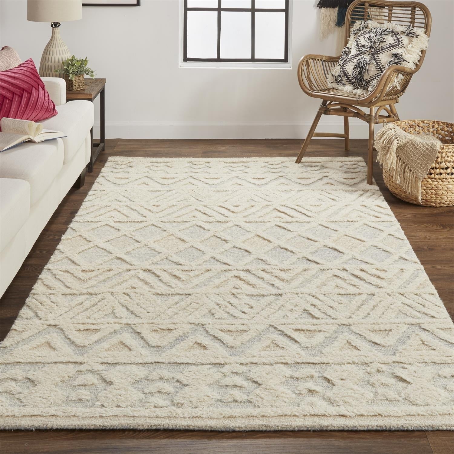 Anica Traditional Geometric - Ivory/Blue/Tan Area Rug