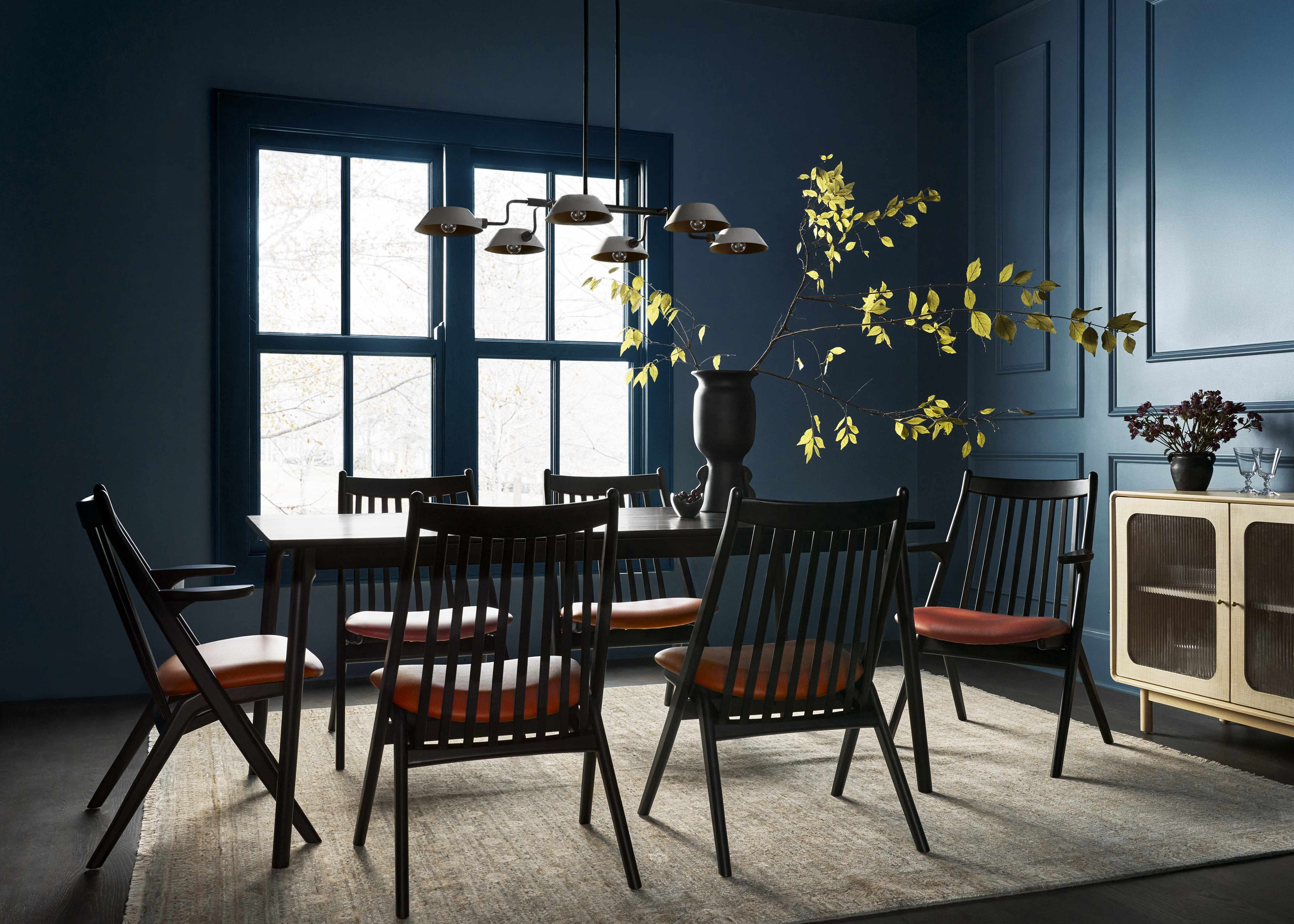 The Palomano Dining Table