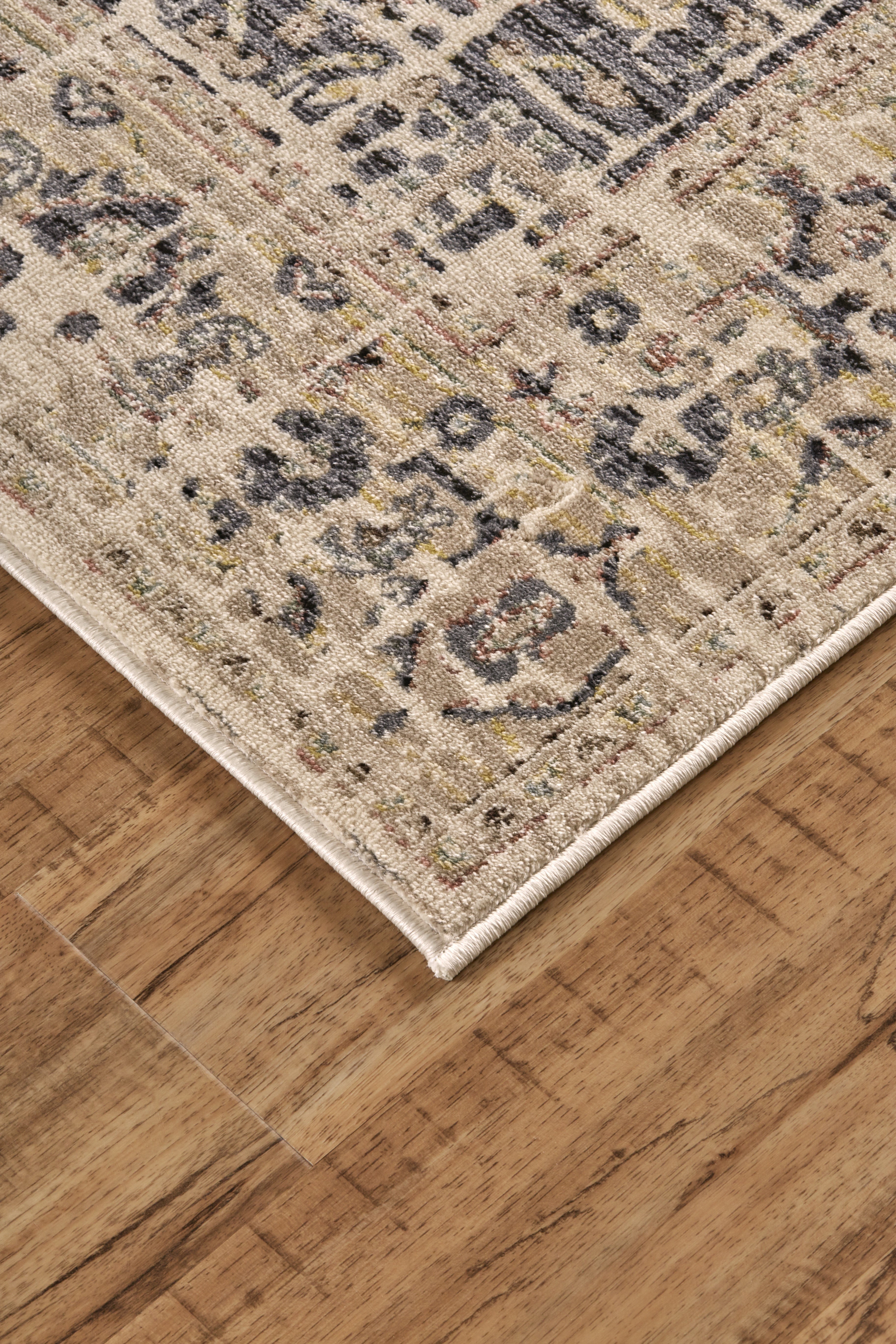 Grayson Transitional Medallion - Tan/Gray/Black